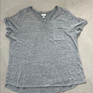 Ava & Viv Light Gray V-Neck Tee